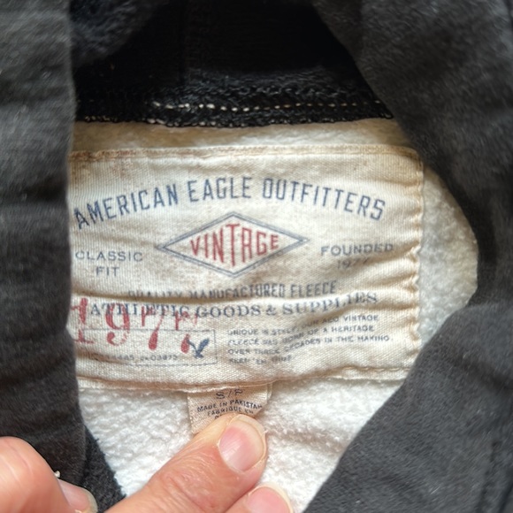 AMERICAN EAGLE VINTAGE Hoodie. Black & light gray. Men’s size SMALL. POCKET. - Picture 8 of 10